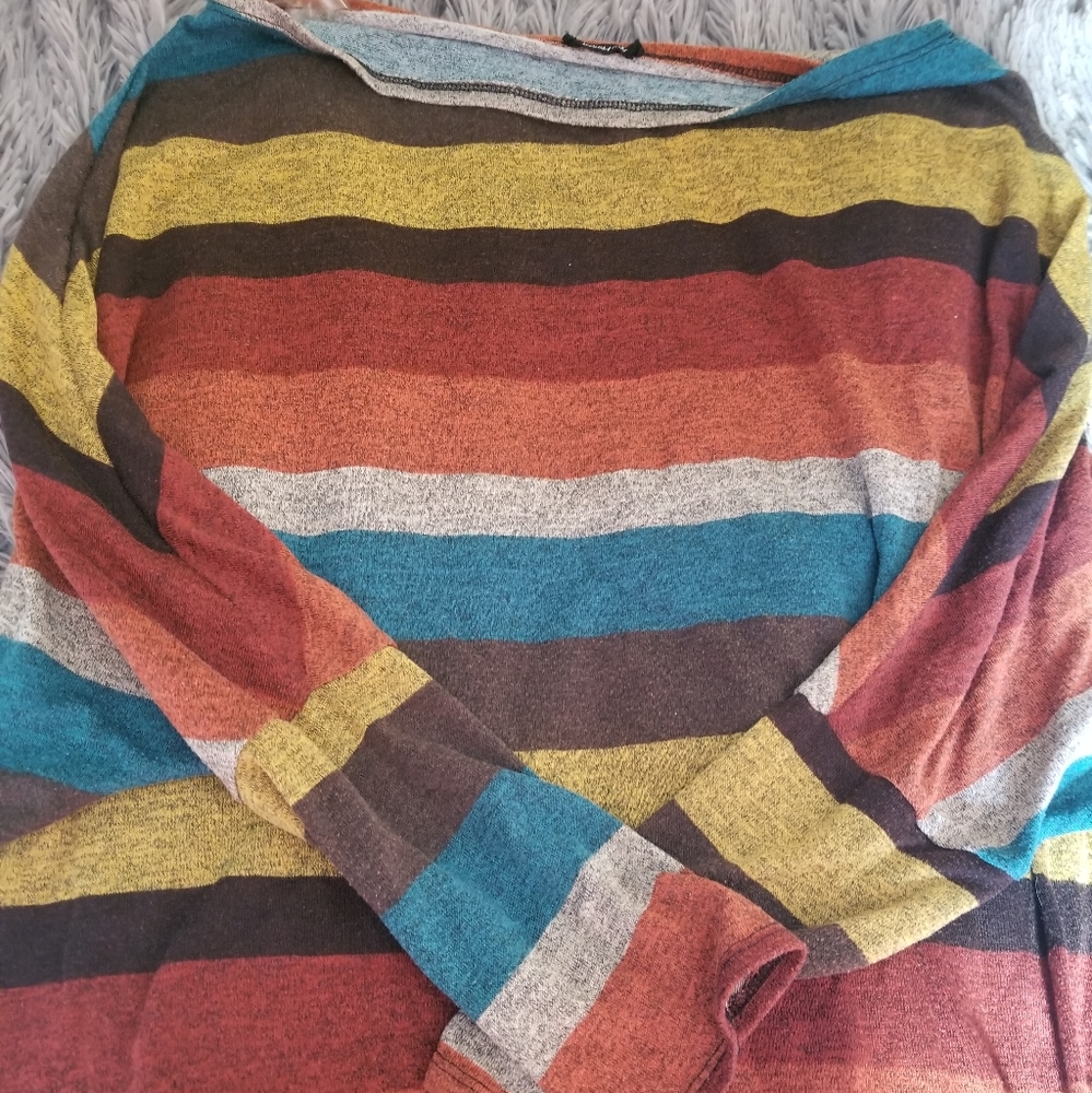 Striped top - Picture 2 of 2